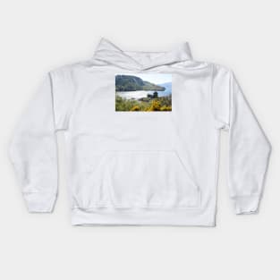 Eilean Donan Castle on a summer afternoon  in the Highlands of Scotland Kids Hoodie